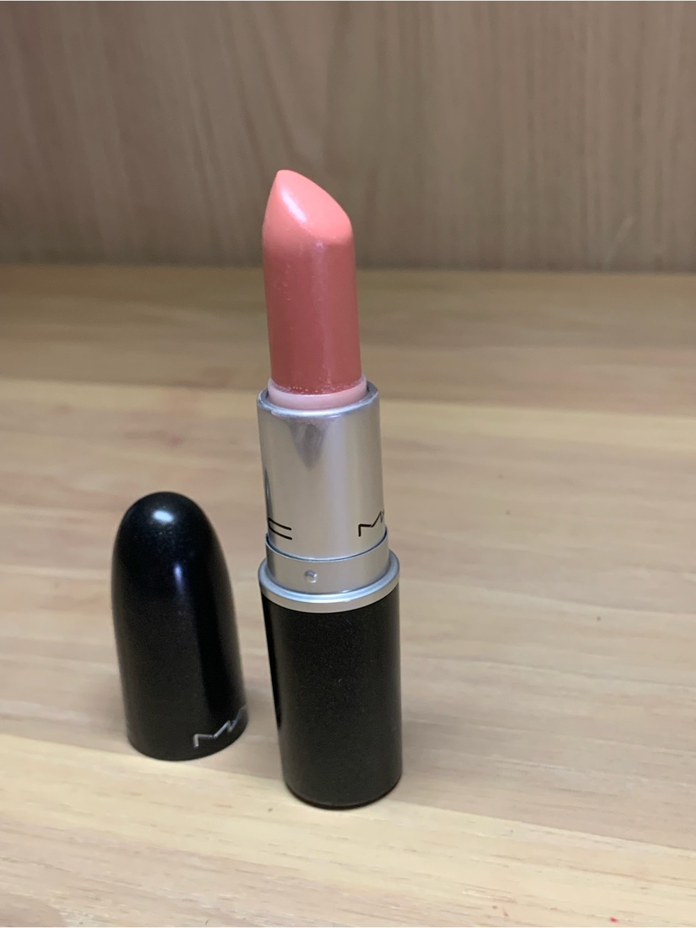 Mac Lipstick Fleur D' Coral 7L Limited Edition-Rare